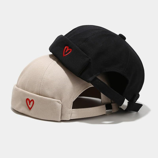 Brimless Docker Cap with Mountain Embroidery - color: Ax-beige