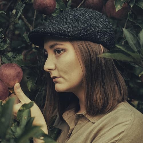 Sterkowski Ivy Five | Harris Tweed Flat Cap for Men and Women | Classic Elegant Warm 5 Panels Ivy - color: Black/Anthracite Herringbone, size: 7 3/4