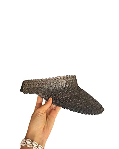Unique Kaftans Wide Brim Straw Visor – Adjustable Sun Shield UV Protection for Women - color: Black