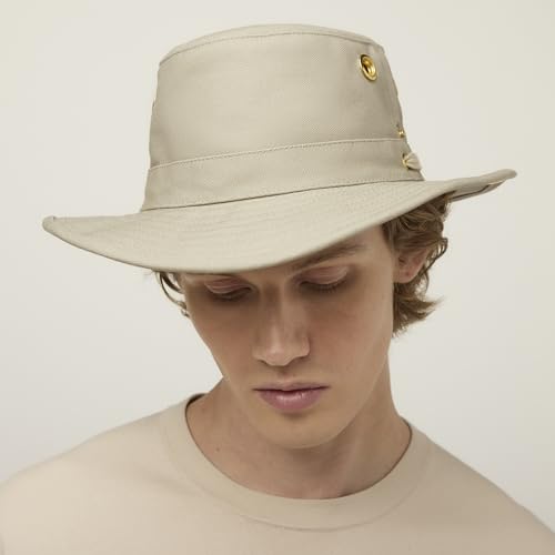 T3 Classic - color: Khaki, size: 7