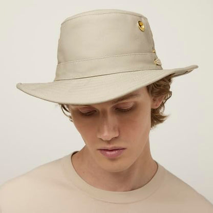T3 Classic - color: Khaki, size: 7 1/8