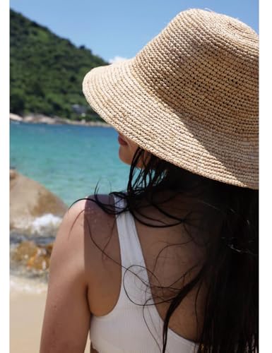 Women's Raffia Straw Bucket Hat Natural Raffia Beach Hat Handmade Woven Foldable Sun Hats Summer Travel Cap - color: Natural