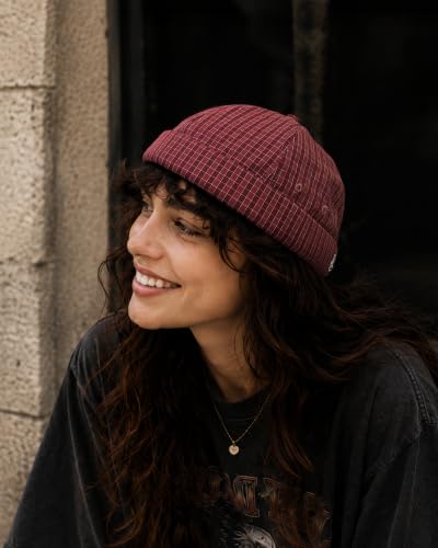 Croogo Checked Brimless Hat Lightweight Quick Dry Docker Cap for Men - color: Red
