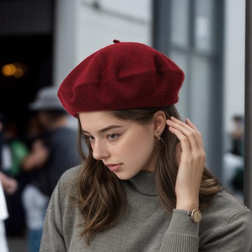 Women's Wool Beret: 70% Wool French Hat for Daily, Lightweight & Chic Berets for Women - color: Wine Red