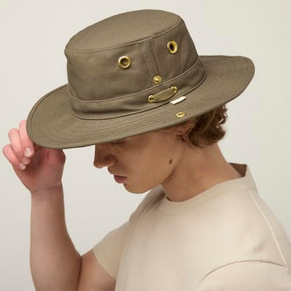 T3 Classic - color: Olive, size: 7