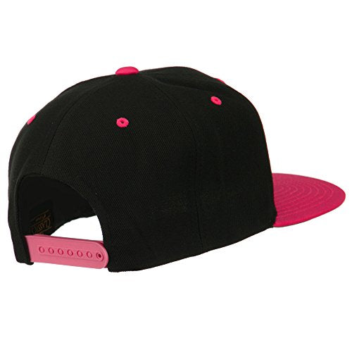 3D Clover Embroidered Two Tone Snapback Cap - color: Black Pink