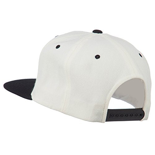 3D Clover Embroidered Two Tone Snapback Cap - color: Natural Black