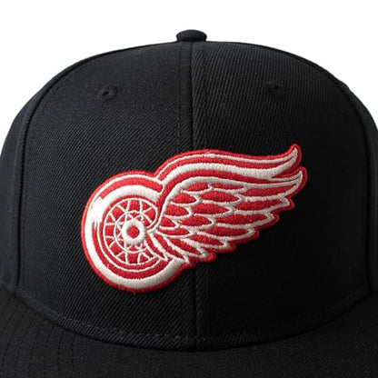 AMERICAN NEEDLE Officially Licensed NHL National Hockey League Archive 400 Adjustable Snapback Baseball Hat - color: Detroit Red Wings (Black)
