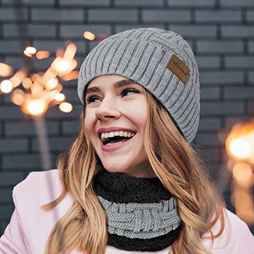 Loritta 3-Pieces Winter Hats for Women Warm Scarf Touchscreen Gloves - color: Grey