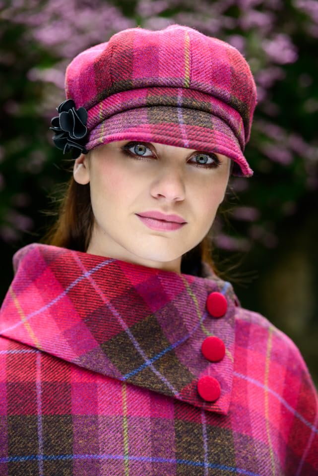 Newsboy Hat for Women's Cap 8 Panel Wool Made in Ireland - color: Red Plaid